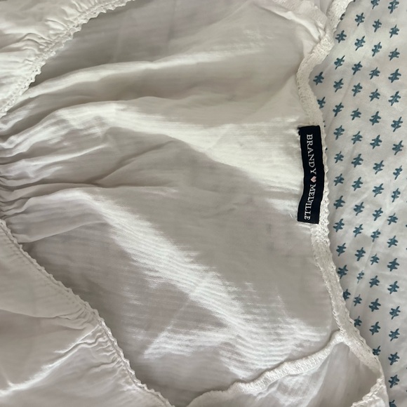 Brandy Melville shirt - Picture 3 of 5